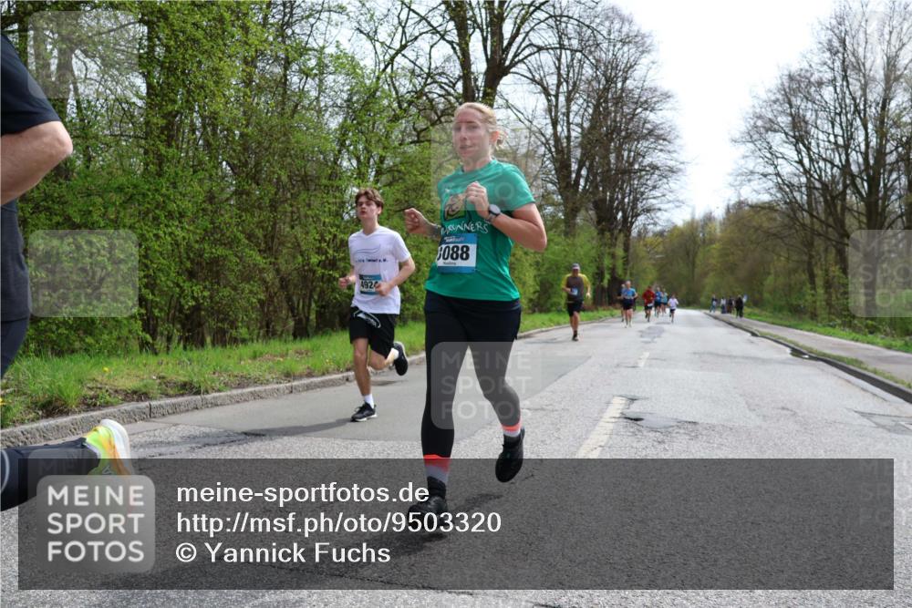 12.04.2026 - 45. Internationalen Wilhelmsburger Insellauf Yannick Fuchs http://msf.ph/oto/9503320 12.04.2026 12:49:09 Laufen 492, 8088 meine-sportfotos.de