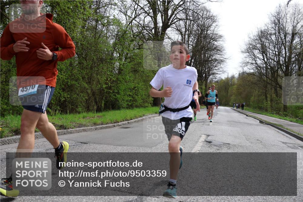 12.04.2026 - 45. Internationalen Wilhelmsburger Insellauf Yannick Fuchs http://msf.ph/oto/9503359 12.04.2026 12:49:20 Laufen 4570, 3396 meine-sportfotos.de