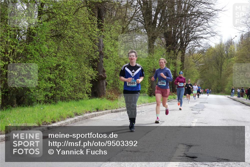 12.04.2026 - 45. Internationalen Wilhelmsburger Insellauf Yannick Fuchs http://msf.ph/oto/9503392 12.04.2026 12:49:30 Laufen 2085, 3286, 4822 meine-sportfotos.de