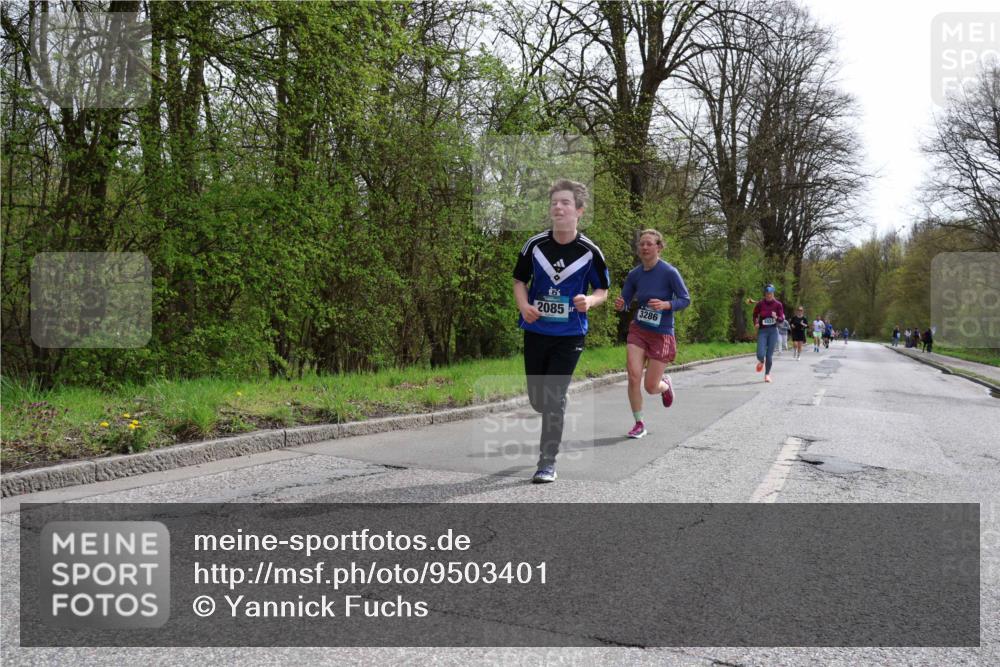 12.04.2026 - 45. Internationalen Wilhelmsburger Insellauf Yannick Fuchs http://msf.ph/oto/9503401 12.04.2026 12:49:31 Laufen 5, 2085, 3286 meine-sportfotos.de