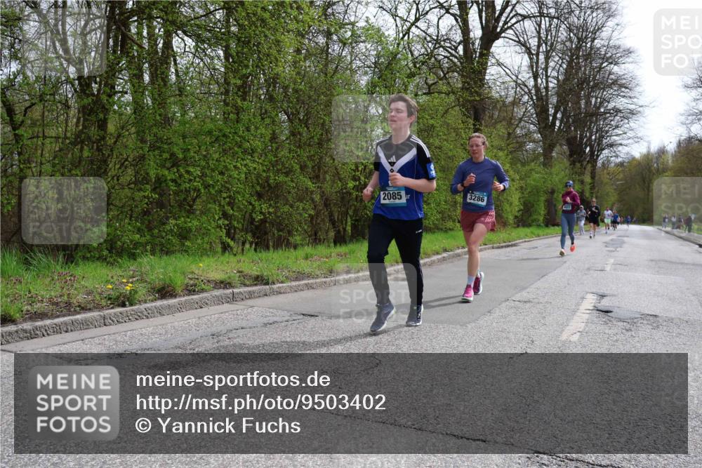 12.04.2026 - 45. Internationalen Wilhelmsburger Insellauf Yannick Fuchs http://msf.ph/oto/9503402 12.04.2026 12:49:31 Laufen 2085, 3286 meine-sportfotos.de