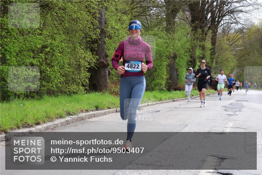 12.04.2026 - 45. Internationalen Wilhelmsburger Insellauf Yannick Fuchs http://msf.ph/oto/9503407 12.04.2026 12:49:33 Laufen 4822, 5213 meine-sportfotos.de