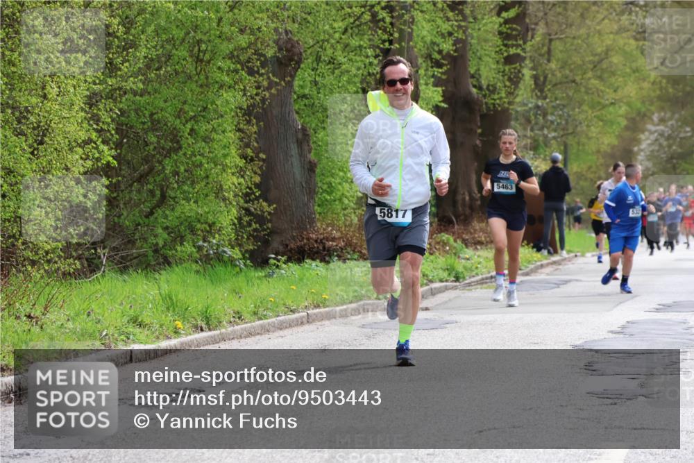 12.04.2026 - 45. Internationalen Wilhelmsburger Insellauf Yannick Fuchs http://msf.ph/oto/9503443 12.04.2026 12:49:45 Laufen 5817, 1414, 5463, 532 meine-sportfotos.de