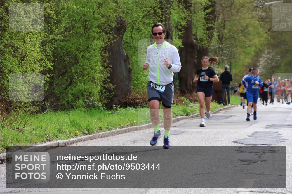 12.04.2026 - 45. Internationalen Wilhelmsburger Insellauf Yannick Fuchs http://msf.ph/oto/9503444 12.04.2026 12:49:45 Laufen 5817 meine-sportfotos.de