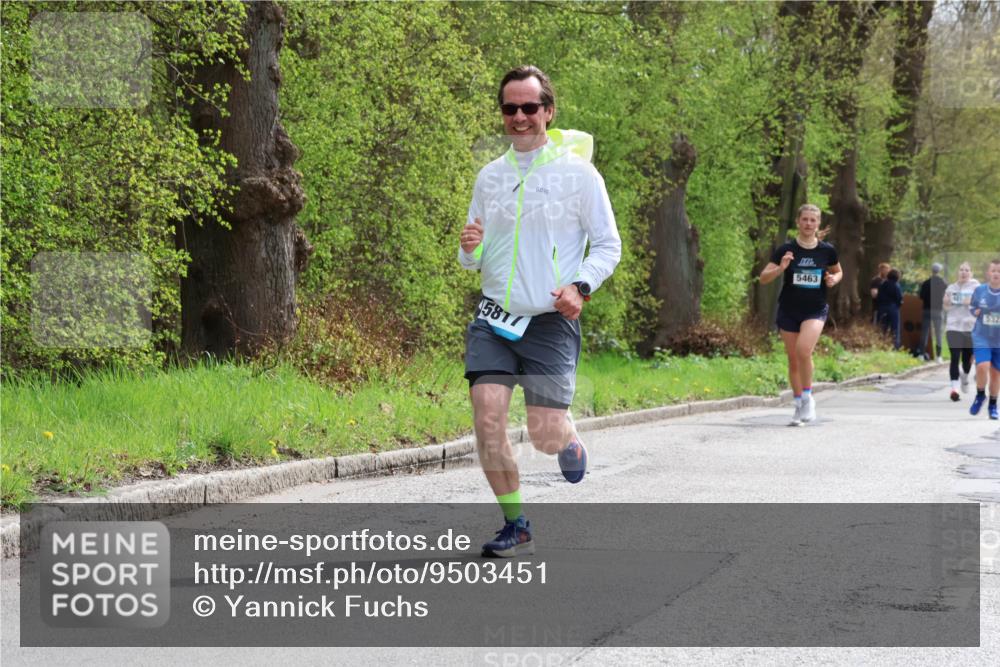 12.04.2026 - 45. Internationalen Wilhelmsburger Insellauf Yannick Fuchs http://msf.ph/oto/9503451 12.04.2026 12:49:47 Laufen 5817, 5463, 532 meine-sportfotos.de