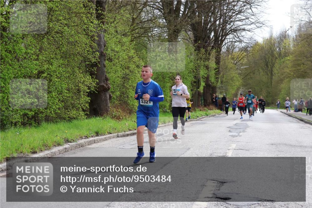 12.04.2026 - 45. Internationalen Wilhelmsburger Insellauf Yannick Fuchs http://msf.ph/oto/9503484 12.04.2026 12:49:55 Laufen 5321, 48 meine-sportfotos.de