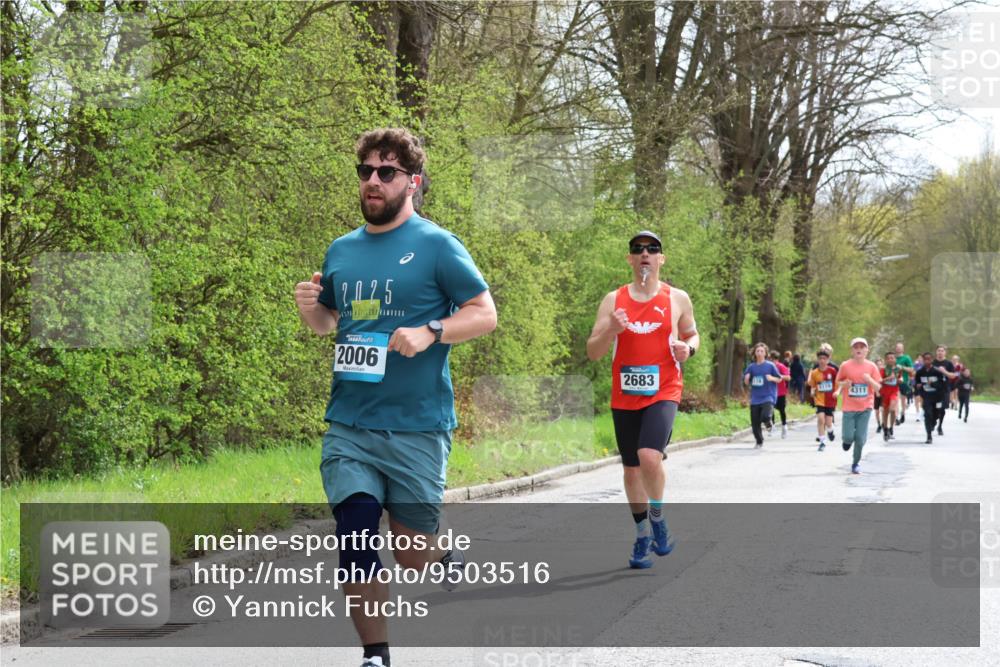 12.04.2026 - 45. Internationalen Wilhelmsburger Insellauf Yannick Fuchs http://msf.ph/oto/9503516 12.04.2026 12:50:03 Laufen 2025, 2006, 2683, 4311 meine-sportfotos.de