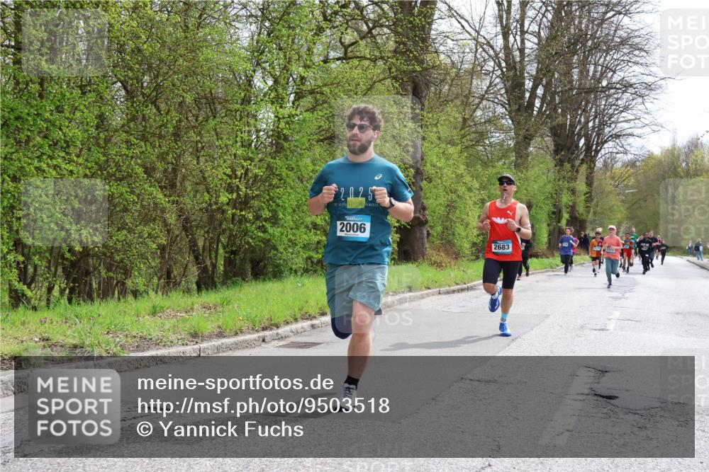 12.04.2026 - 45. Internationalen Wilhelmsburger Insellauf Yannick Fuchs http://msf.ph/oto/9503518 12.04.2026 12:50:03 Laufen 2025, 2006, 2683 meine-sportfotos.de