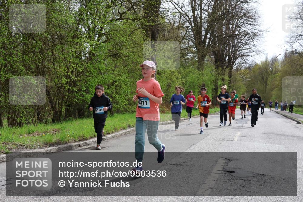 12.04.2026 - 45. Internationalen Wilhelmsburger Insellauf Yannick Fuchs http://msf.ph/oto/9503536 12.04.2026 12:50:09 Laufen 4311, 512, 5118, 5780, 5119, 5087, 5101 meine-sportfotos.de