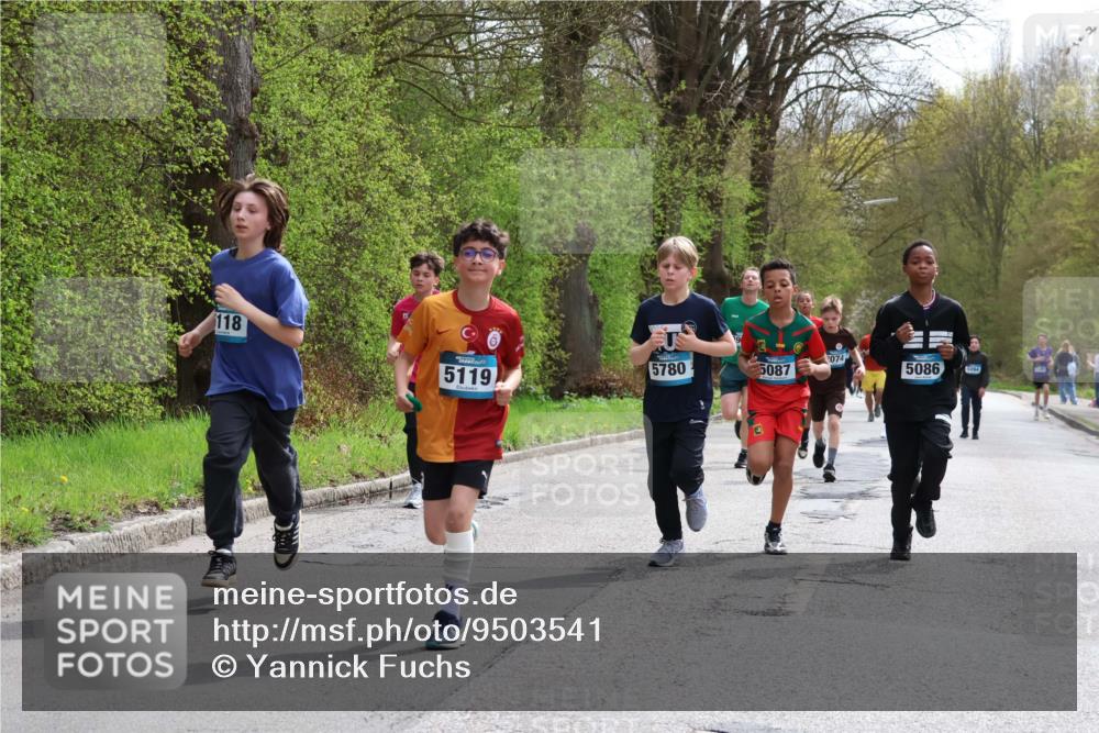 12.04.2026 - 45. Internationalen Wilhelmsburger Insellauf Yannick Fuchs http://msf.ph/oto/9503541 12.04.2026 12:50:10 Laufen 118, 5119, 5780, 2074, 5087, 5086, 5094 meine-sportfotos.de