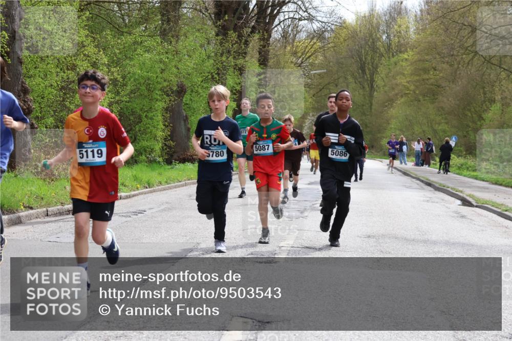 12.04.2026 - 45. Internationalen Wilhelmsburger Insellauf Yannick Fuchs http://msf.ph/oto/9503543 12.04.2026 12:50:10 Laufen 5119, 2024, 5780, 972, 5087, 5086 meine-sportfotos.de