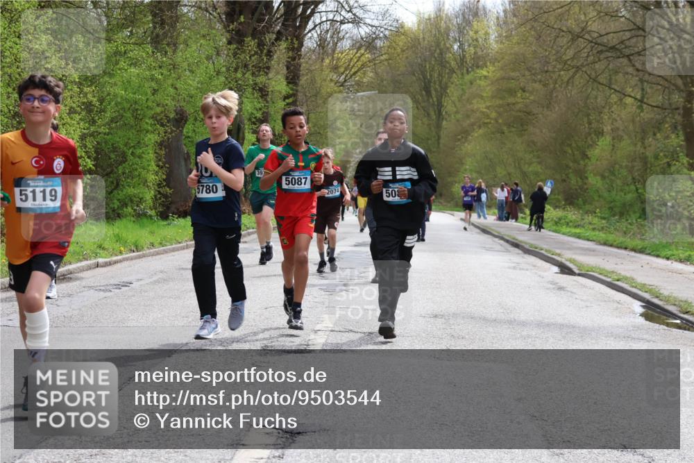 12.04.2026 - 45. Internationalen Wilhelmsburger Insellauf Yannick Fuchs http://msf.ph/oto/9503544 12.04.2026 12:50:10 Laufen 5119, 39, 5087, 5780, 2074, 508 meine-sportfotos.de