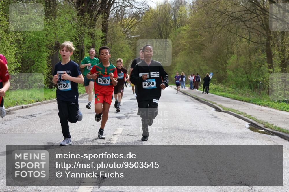 12.04.2026 - 45. Internationalen Wilhelmsburger Insellauf Yannick Fuchs http://msf.ph/oto/9503545 12.04.2026 12:50:10 Laufen 3972, 5780, 5087, 2074, 5086 meine-sportfotos.de