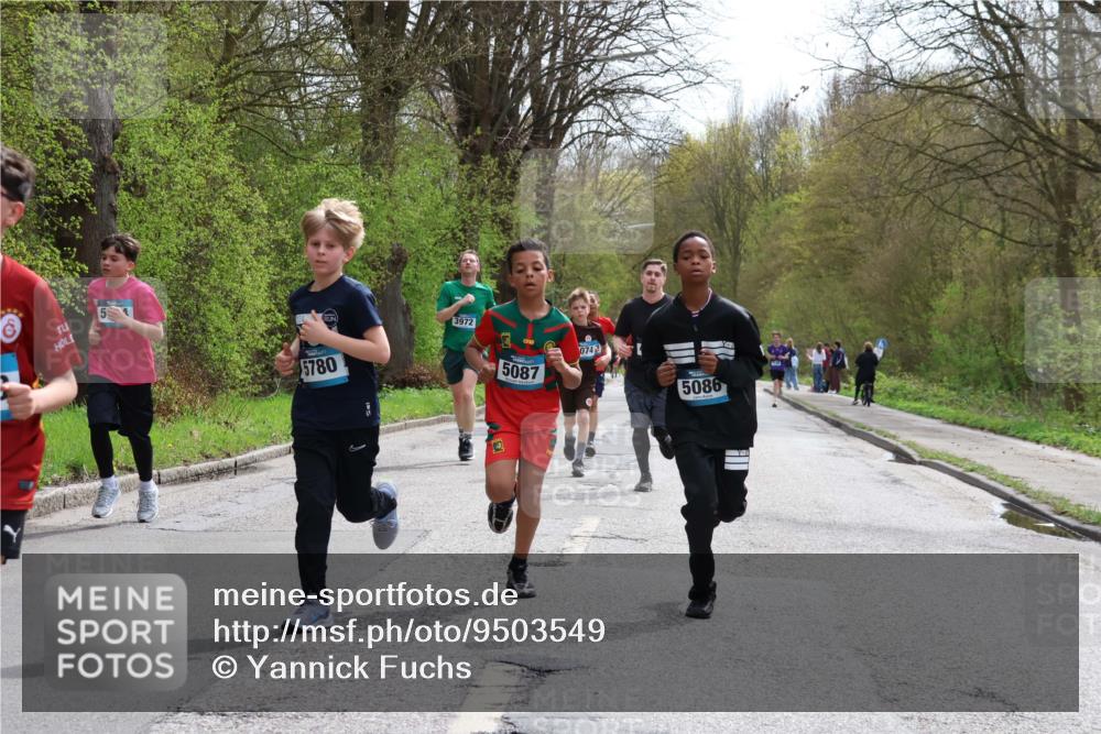 12.04.2026 - 45. Internationalen Wilhelmsburger Insellauf Yannick Fuchs http://msf.ph/oto/9503549 12.04.2026 12:50:11 Laufen 5780, 3972, 5087, 074, 5086 meine-sportfotos.de