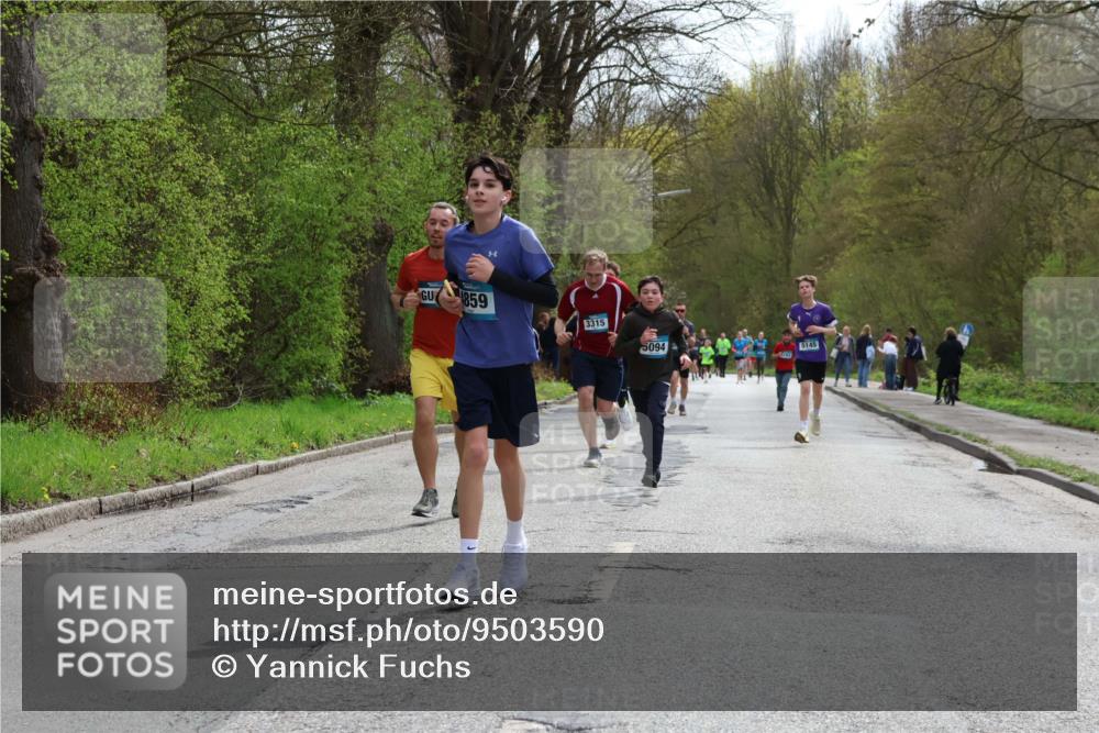 12.04.2026 - 45. Internationalen Wilhelmsburger Insellauf Yannick Fuchs http://msf.ph/oto/9503590 12.04.2026 12:50:18 Laufen 859, 3315, 5145, 5094, 3133 meine-sportfotos.de