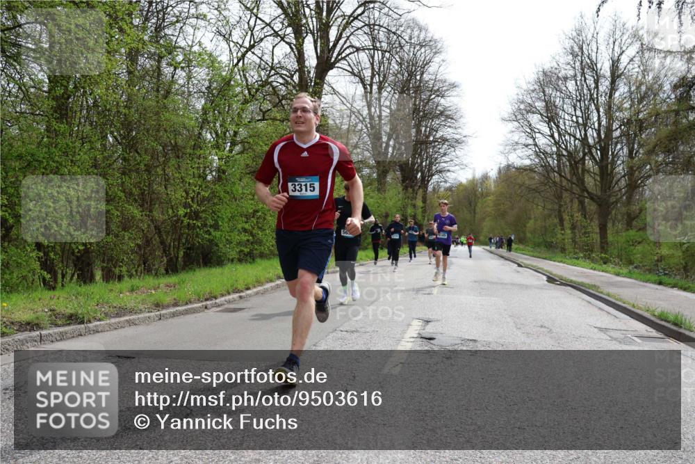 12.04.2026 - 45. Internationalen Wilhelmsburger Insellauf Yannick Fuchs http://msf.ph/oto/9503616 12.04.2026 12:50:23 Laufen 3315 meine-sportfotos.de