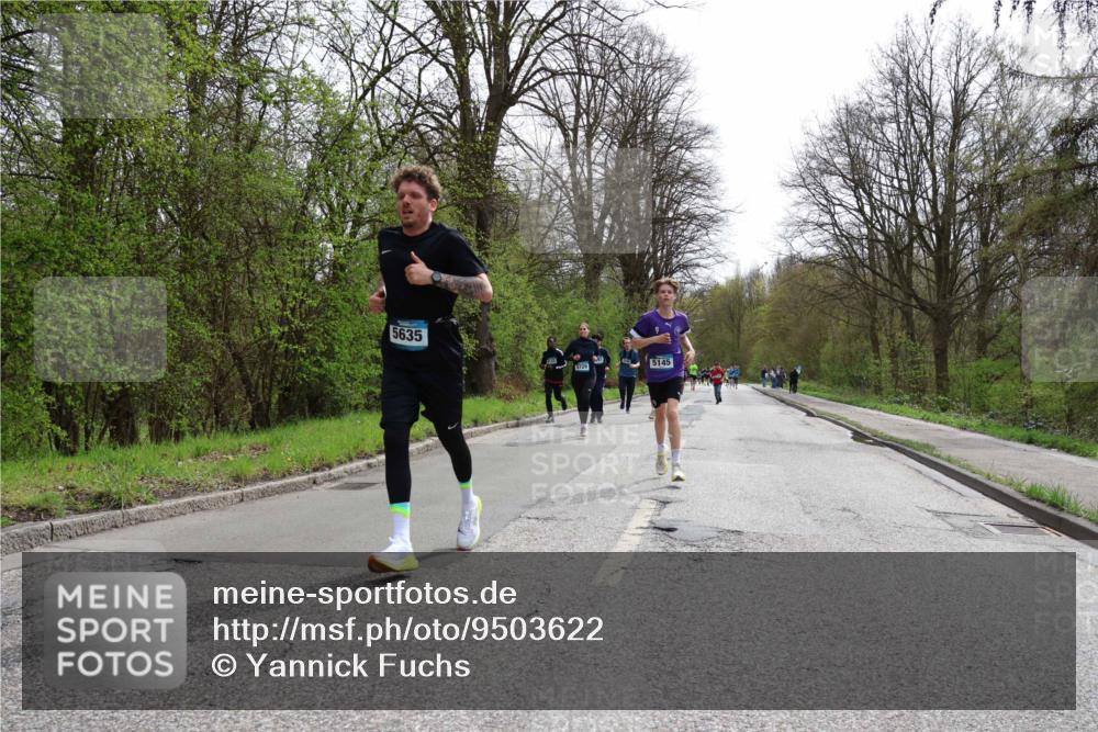 12.04.2026 - 45. Internationalen Wilhelmsburger Insellauf Yannick Fuchs http://msf.ph/oto/9503622 12.04.2026 12:50:25 Laufen 5635, 5729, 5145 meine-sportfotos.de