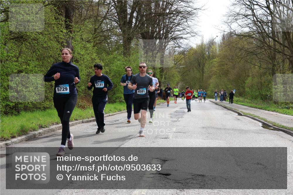 12.04.2026 - 45. Internationalen Wilhelmsburger Insellauf Yannick Fuchs http://msf.ph/oto/9503633 12.04.2026 12:50:27 Laufen 5141, 5729, 4581, 5163 meine-sportfotos.de