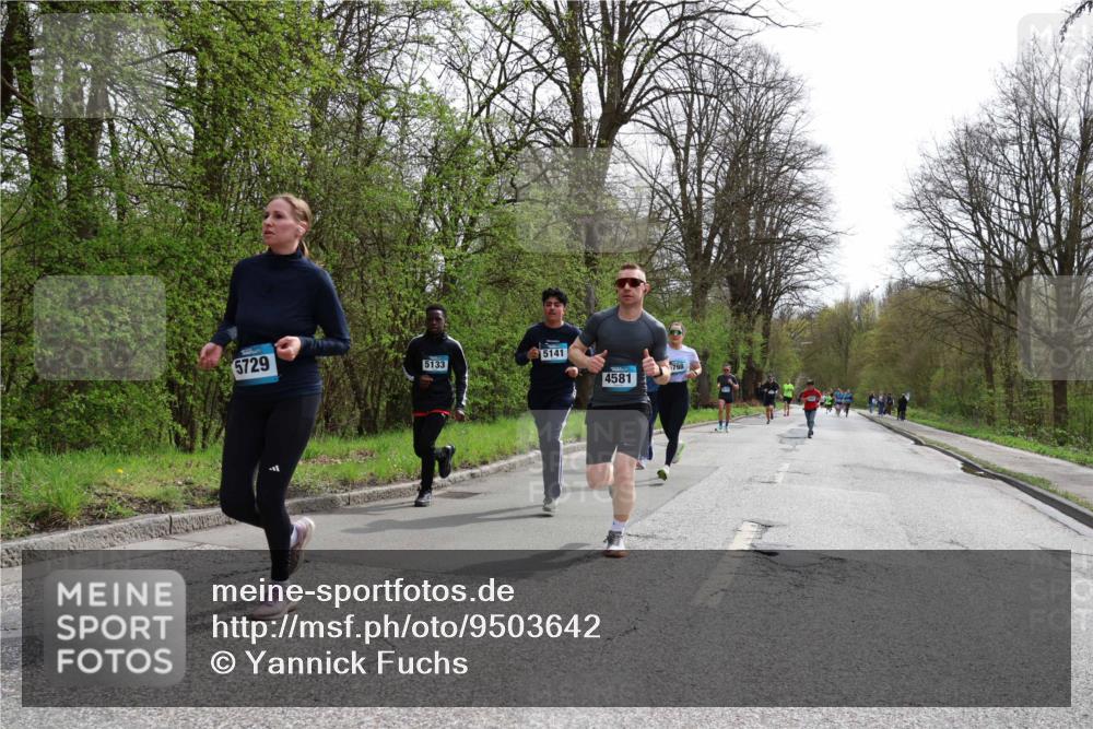 12.04.2026 - 45. Internationalen Wilhelmsburger Insellauf Yannick Fuchs http://msf.ph/oto/9503642 12.04.2026 12:50:28 Laufen 5729, 5133, 5141, 4581 meine-sportfotos.de