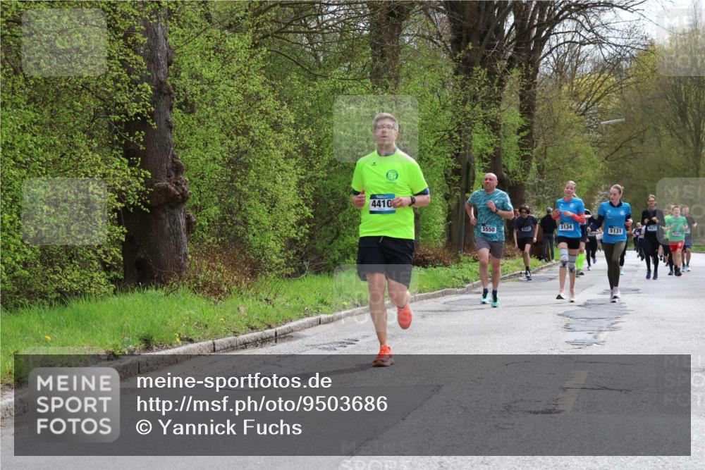 12.04.2026 - 45. Internationalen Wilhelmsburger Insellauf Yannick Fuchs http://msf.ph/oto/9503686 12.04.2026 12:50:38 Laufen 4410, 5550, 5134, 3627, 3147, 5131, 3166 meine-sportfotos.de