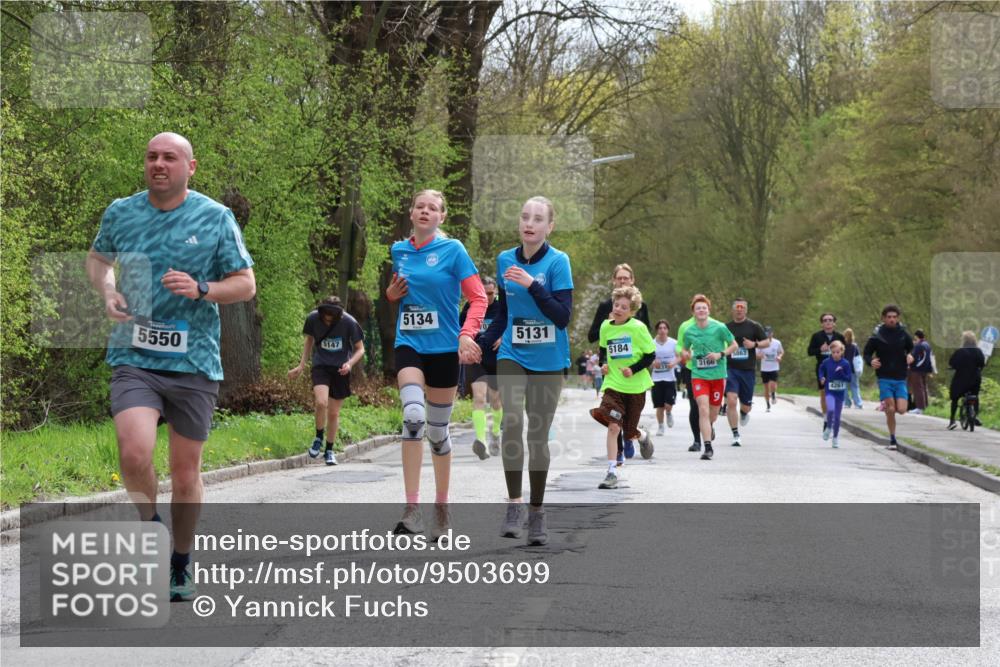 12.04.2026 - 45. Internationalen Wilhelmsburger Insellauf Yannick Fuchs http://msf.ph/oto/9503699 12.04.2026 12:50:41 Laufen 5550, 5134, 5147, 5131, 5184, 3166, 5863, 4261 meine-sportfotos.de
