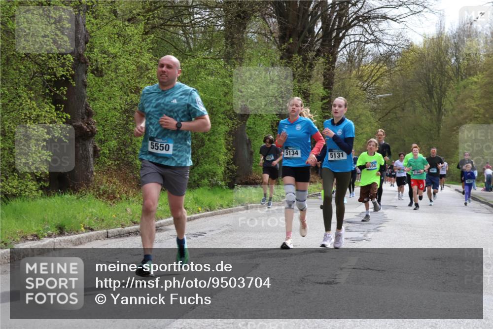 12.04.2026 - 45. Internationalen Wilhelmsburger Insellauf Yannick Fuchs http://msf.ph/oto/9503704 12.04.2026 12:50:42 Laufen 5550, 5134, 5147, 5131, 84 meine-sportfotos.de