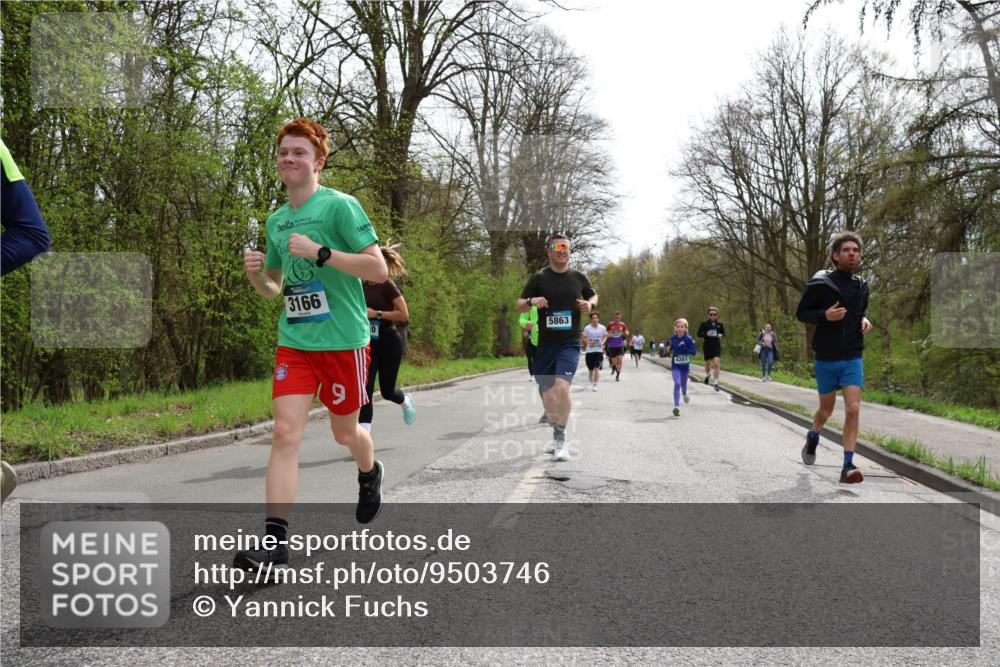 12.04.2026 - 45. Internationalen Wilhelmsburger Insellauf Yannick Fuchs http://msf.ph/oto/9503746 12.04.2026 12:50:50 Laufen 3166, 5863, 4261 meine-sportfotos.de