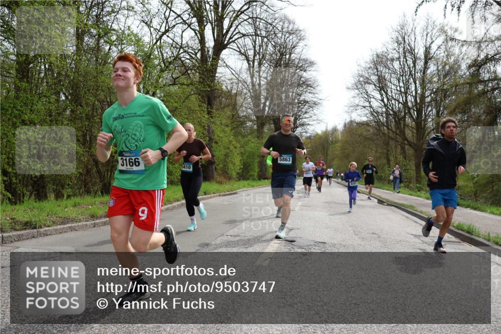 12.04.2026 - 45. Internationalen Wilhelmsburger Insellauf Yannick Fuchs http://msf.ph/oto/9503747 12.04.2026 12:50:51 Laufen 3166, 5410, 5863, 9, 4261 meine-sportfotos.de