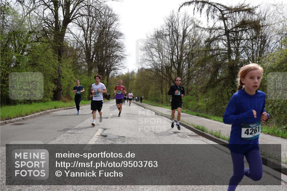 12.04.2026 - 45. Internationalen Wilhelmsburger Insellauf Yannick Fuchs http://msf.ph/oto/9503763 12.04.2026 12:50:53 Laufen 4698, 4237, 02, 4261 meine-sportfotos.de
