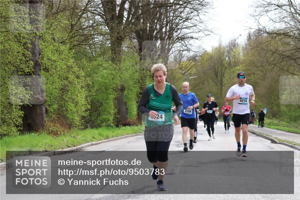 12.04.2026 - 45. Internationalen Wilhelmsburger Insellauf Yannick Fuchs http://msf.ph/oto/9503783 12.04.2026 12:50:57 Laufen 24, 4598, 5343, 4074 meine-sportfotos.de