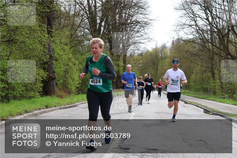 12.04.2026 - 45. Internationalen Wilhelmsburger Insellauf Yannick Fuchs http://msf.ph/oto/9503789 12.04.2026 12:50:58 Laufen 4524, 4598, 129, 5343, 4074 meine-sportfotos.de