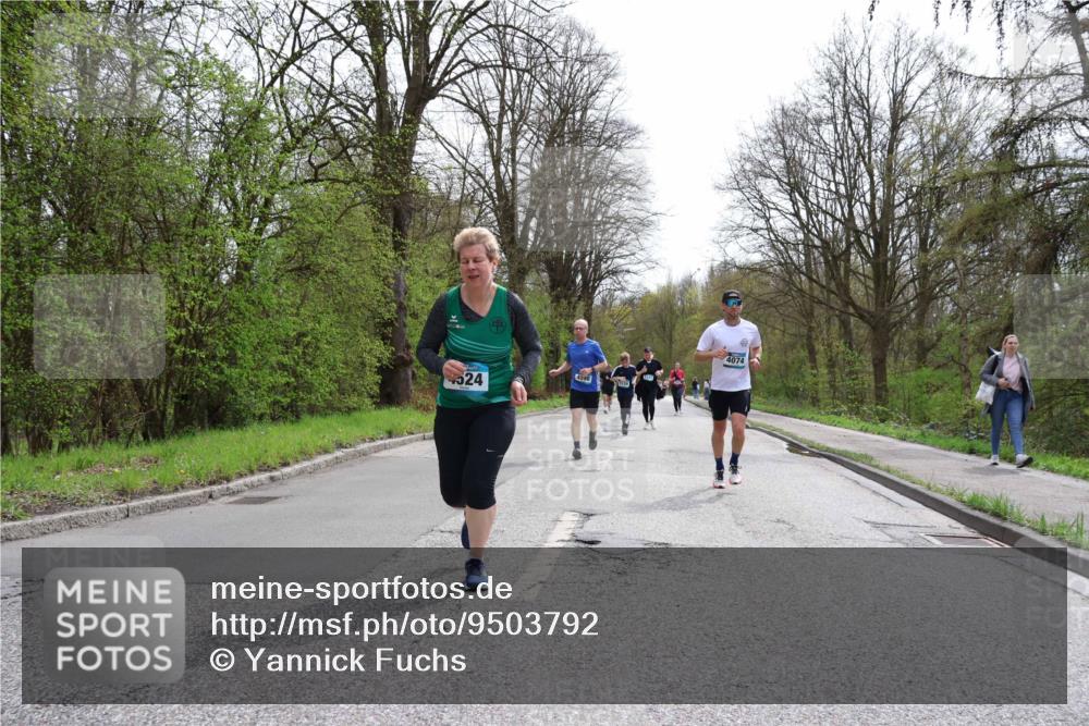 12.04.2026 - 45. Internationalen Wilhelmsburger Insellauf Yannick Fuchs http://msf.ph/oto/9503792 12.04.2026 12:50:59 Laufen 524, 4074 meine-sportfotos.de