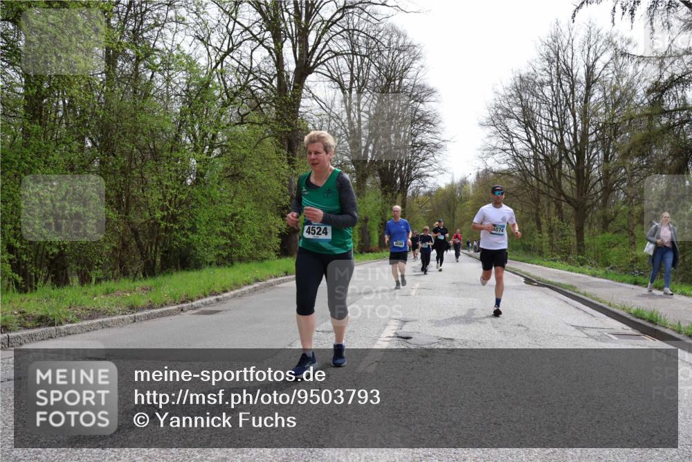 12.04.2026 - 45. Internationalen Wilhelmsburger Insellauf Yannick Fuchs http://msf.ph/oto/9503793 12.04.2026 12:50:59 Laufen 4524, 4598, 4074 meine-sportfotos.de
