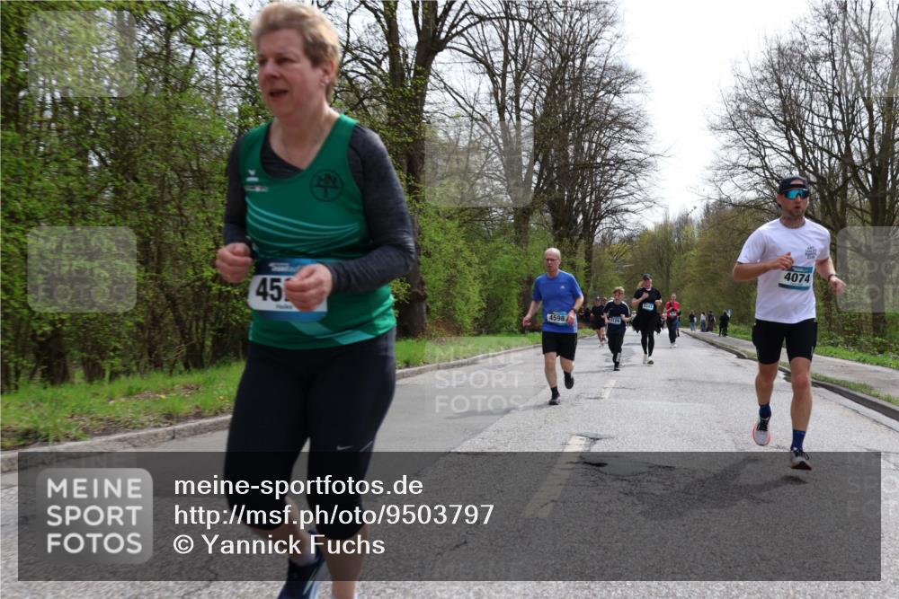 12.04.2026 - 45. Internationalen Wilhelmsburger Insellauf Yannick Fuchs http://msf.ph/oto/9503797 12.04.2026 12:50:59 Laufen 45, 4598, 4074 meine-sportfotos.de