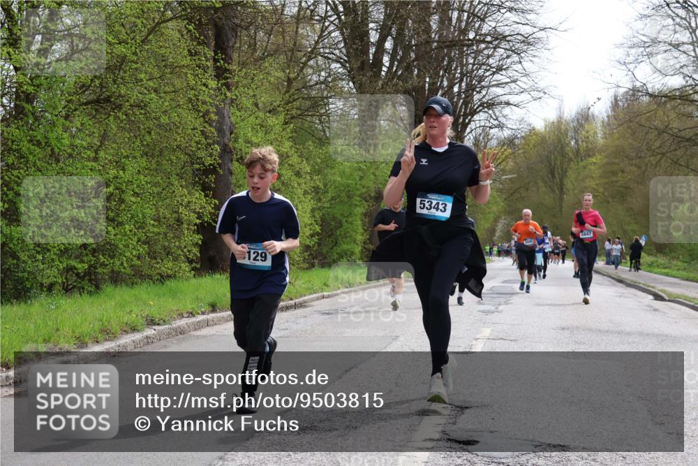 12.04.2026 - 45. Internationalen Wilhelmsburger Insellauf Yannick Fuchs http://msf.ph/oto/9503815 12.04.2026 12:51:03 Laufen 129, 5343, 5847 meine-sportfotos.de