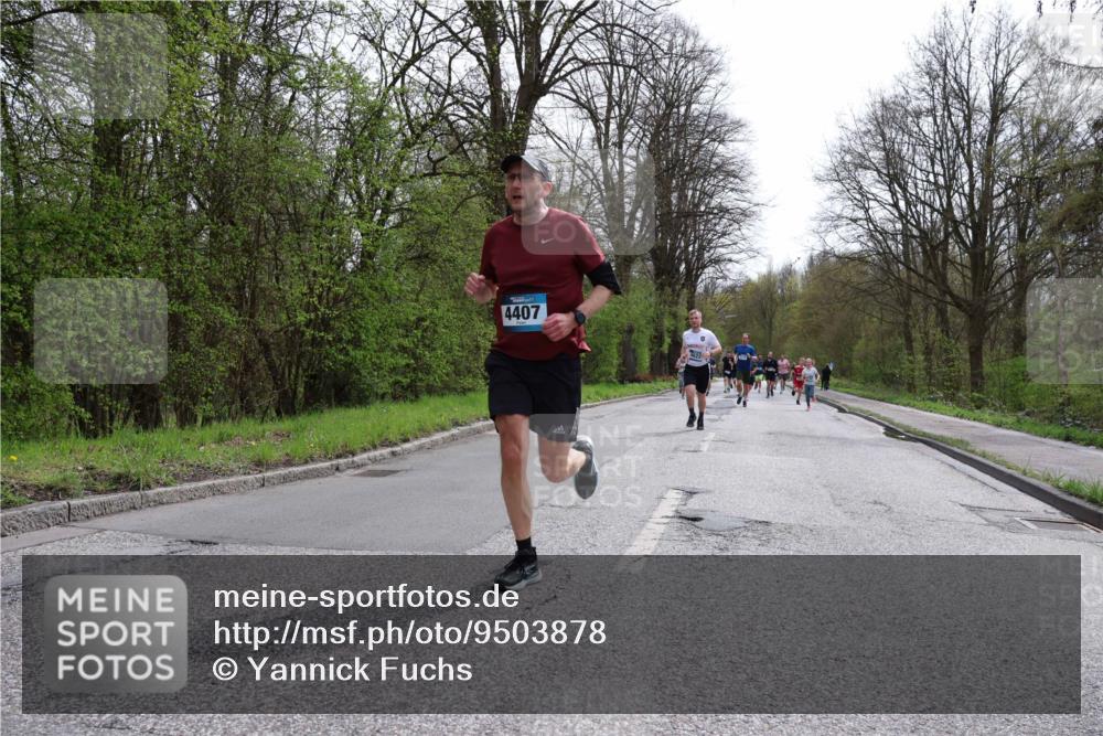 12.04.2026 - 45. Internationalen Wilhelmsburger Insellauf Yannick Fuchs http://msf.ph/oto/9503878 12.04.2026 12:51:15 Laufen 4407 meine-sportfotos.de