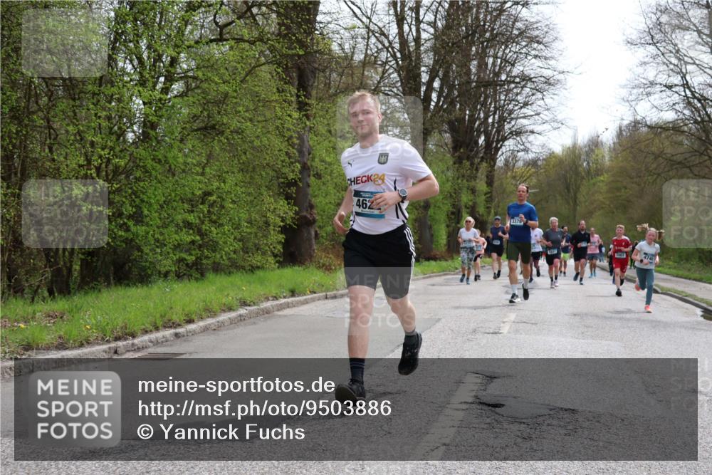 12.04.2026 - 45. Internationalen Wilhelmsburger Insellauf Yannick Fuchs http://msf.ph/oto/9503886 12.04.2026 12:51:17 Laufen 24, 462, 3378, 4740 meine-sportfotos.de