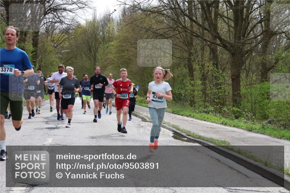 12.04.2026 - 45. Internationalen Wilhelmsburger Insellauf Yannick Fuchs http://msf.ph/oto/9503891 12.04.2026 12:51:19 Laufen 3378, 4438, 409, 5807, 2447, 577, 578, 4937, 5062, 439, 4740 meine-sportfotos.de