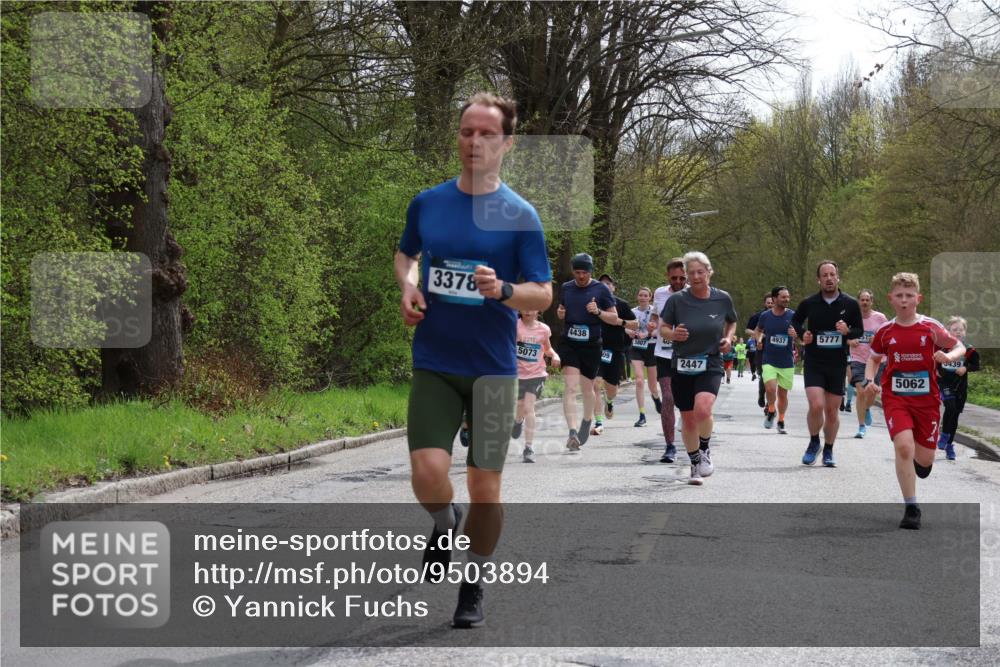 12.04.2026 - 45. Internationalen Wilhelmsburger Insellauf Yannick Fuchs http://msf.ph/oto/9503894 12.04.2026 12:51:20 Laufen 3378, 5073, 4438, 2447, 4937, 5777, 57, 439, 5062 meine-sportfotos.de