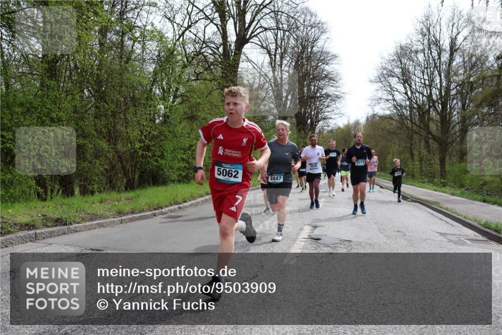 12.04.2026 - 45. Internationalen Wilhelmsburger Insellauf Yannick Fuchs http://msf.ph/oto/9503909 12.04.2026 12:51:22 Laufen 5062, 5774, 4830, 5777, 2447 meine-sportfotos.de