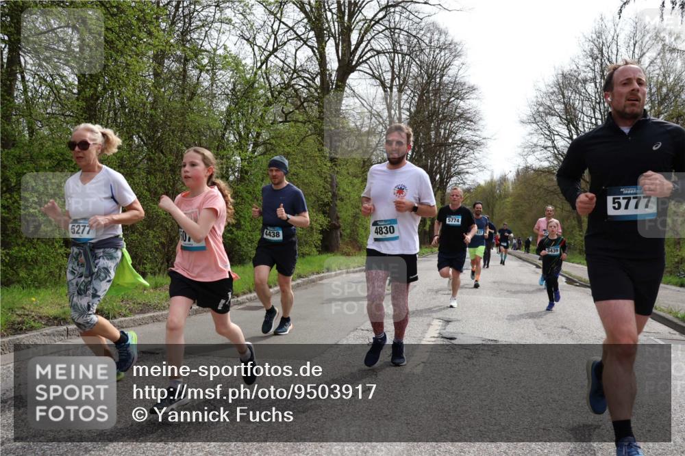 12.04.2026 - 45. Internationalen Wilhelmsburger Insellauf Yannick Fuchs http://msf.ph/oto/9503917 12.04.2026 12:51:24 Laufen 4438, 5277, 4830, 5774, 3439, 5777 meine-sportfotos.de