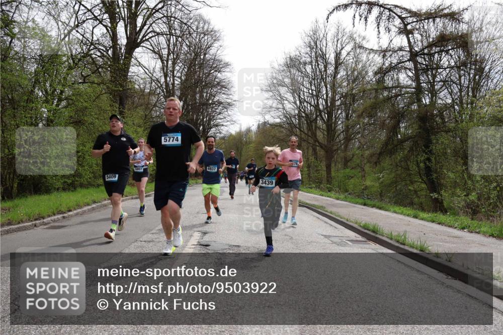 12.04.2026 - 45. Internationalen Wilhelmsburger Insellauf Yannick Fuchs http://msf.ph/oto/9503922 12.04.2026 12:51:25 Laufen 5409, 5807, 5774, 4937, 3439 meine-sportfotos.de