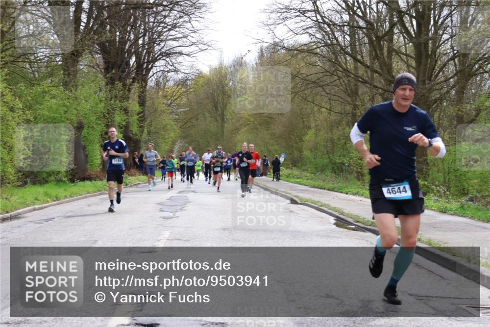 12.04.2026 - 45. Internationalen Wilhelmsburger Insellauf Yannick Fuchs http://msf.ph/oto/9503941 12.04.2026 12:51:29 Laufen 3154, 4644 meine-sportfotos.de