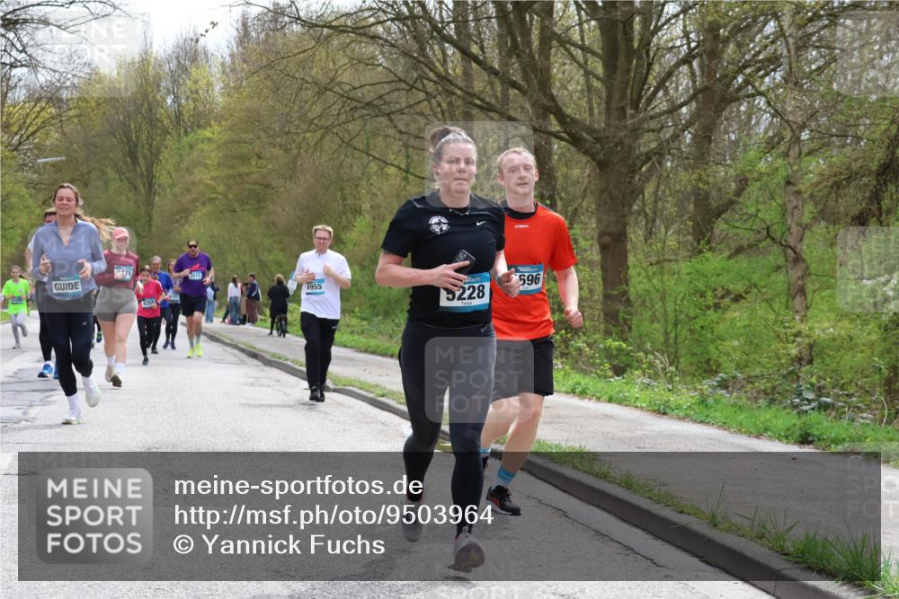 12.04.2026 - 45. Internationalen Wilhelmsburger Insellauf Yannick Fuchs http://msf.ph/oto/9503964 12.04.2026 12:51:36 Laufen 2479, 4955, 4259, 596, 5228 meine-sportfotos.de