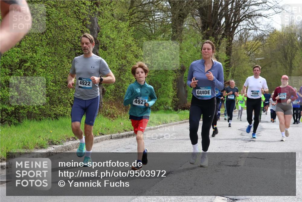12.04.2026 - 45. Internationalen Wilhelmsburger Insellauf Yannick Fuchs http://msf.ph/oto/9503972 12.04.2026 12:51:38 Laufen 4922, 4921, 9, 4666, 5744, 3479 meine-sportfotos.de