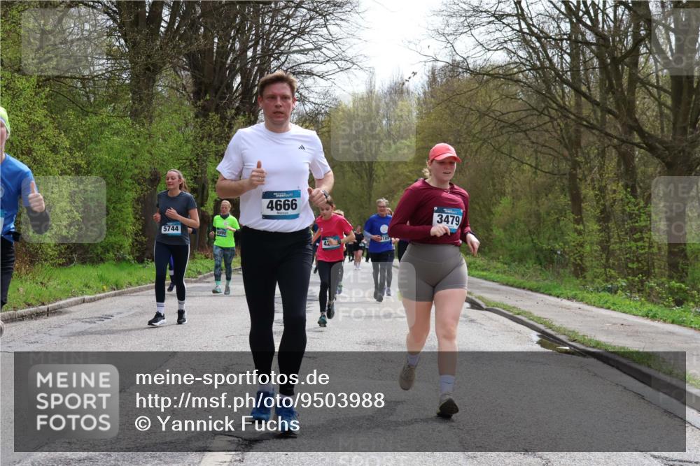 12.04.2026 - 45. Internationalen Wilhelmsburger Insellauf Yannick Fuchs http://msf.ph/oto/9503988 12.04.2026 12:51:41 Laufen 5744, 4666, 42, 0, 3479 meine-sportfotos.de