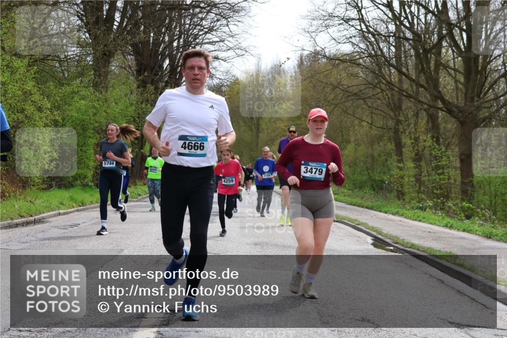 12.04.2026 - 45. Internationalen Wilhelmsburger Insellauf Yannick Fuchs http://msf.ph/oto/9503989 12.04.2026 12:51:41 Laufen 5744, 4666, 4259, 3189, 3479 meine-sportfotos.de