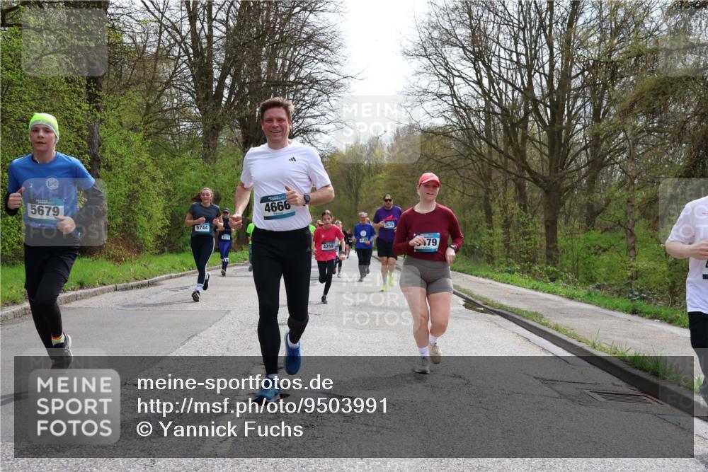 12.04.2026 - 45. Internationalen Wilhelmsburger Insellauf Yannick Fuchs http://msf.ph/oto/9503991 12.04.2026 12:51:42 Laufen 5679, 5744, 2771, 4666, 4259, 2675, 79 meine-sportfotos.de