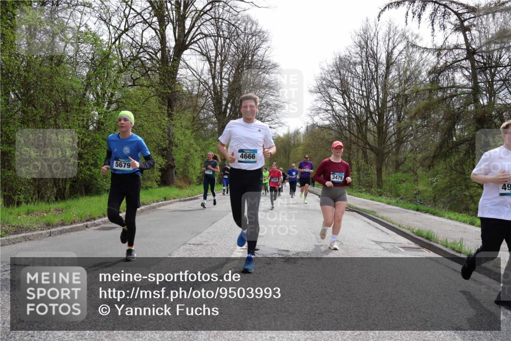 12.04.2026 - 45. Internationalen Wilhelmsburger Insellauf Yannick Fuchs http://msf.ph/oto/9503993 12.04.2026 12:51:42 Laufen 5679, 4666, 4259, 3479, 49 meine-sportfotos.de