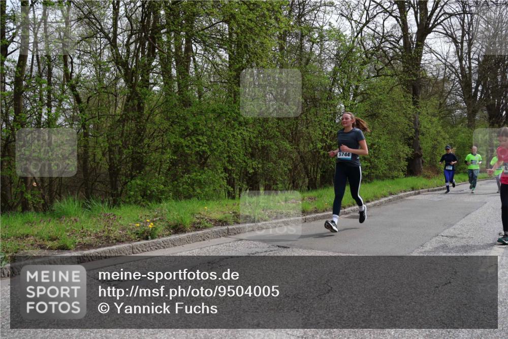 12.04.2026 - 45. Internationalen Wilhelmsburger Insellauf Yannick Fuchs http://msf.ph/oto/9504005 12.04.2026 12:51:44 Laufen 5744 meine-sportfotos.de